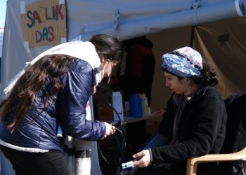 ‘Hızla prefabrik Aile Sağlığı Merkezleri kurulmalı’