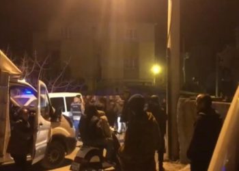 HDP’nin yardım TIR’ına el koyan polis halka ateş açtı
