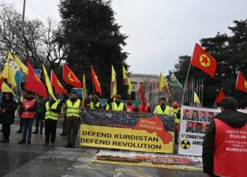 Kürtler BM önünde: Örgütlü gücümüzle yaralarımızı saracağız