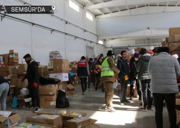 Gençlerden deprem seferberliği: 200 genç Semsûr’da