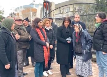 Buldan’dan Semsûr’daki depremzedelere ziyaret