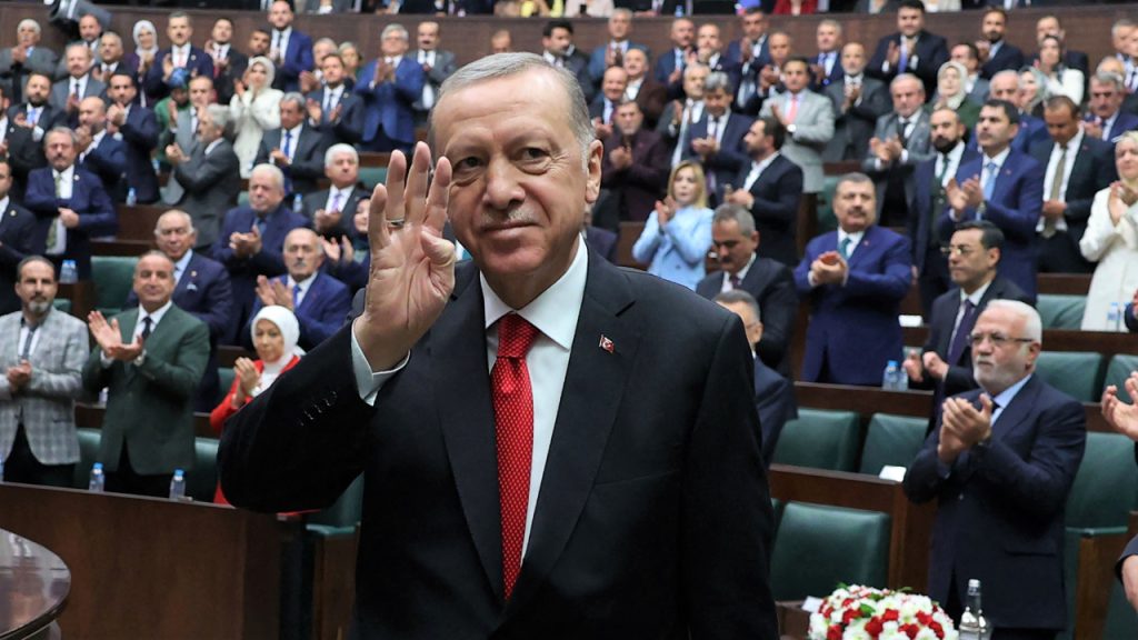 7 saat süren toplantının ayrıntıları ortaya çıktı:  ''Erdoğan seçim tarihini açıklayacak, liste hazırlıkları başladı'