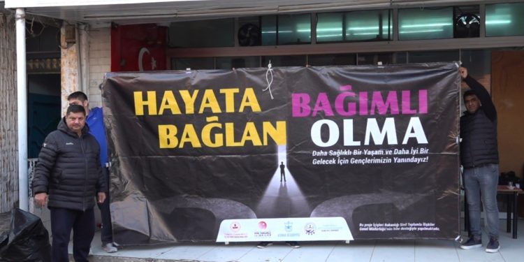 “Roman Mahallelerinde Uyuşturucu Çocuklara da Tehdit’’