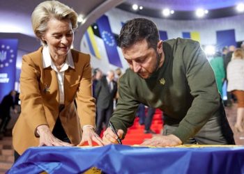 AB, Rusya'ya 10 milyar euroluk yeni yaptırım hazırlığında