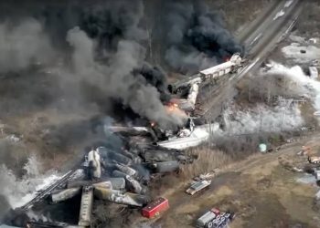 ABD, çevresel felakete yol açan demir yolu firmasına tüm zararı karşılatacak