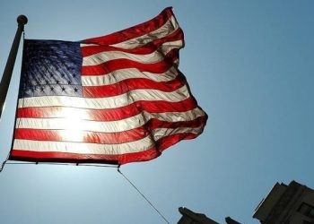 ABD Hazine Bakanlığı Müsteşarı Brian Nelson, Türkiye’nin Rusya’yla ilişkilerinden dolayı yaptırım gelebileceğini, G7 pazarına erişimin kaybedilebileceğini söyledi.