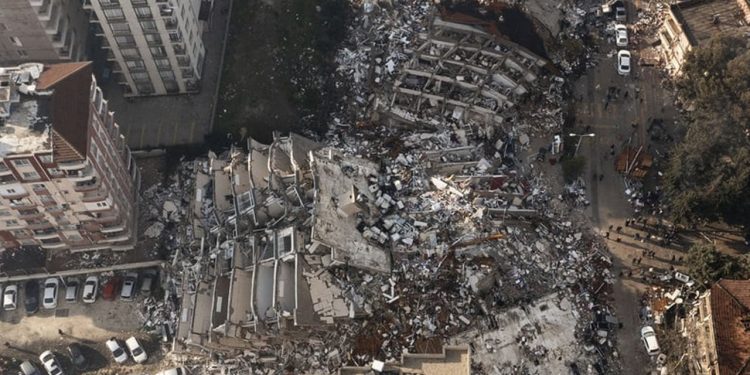 AFAD: Depremzedelere 10 bin TL'lik destek ödemeleri başladı