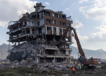 AFAD, ‘deprem kayıt cihazı’ almak yerine aynı günlerde kiralık araç kiraladı