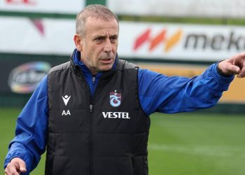 Abdullah Avcı'dan oyuncularına: Türkiye için oynayacağız