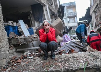 Acı çekmeyenin yüreği bütün