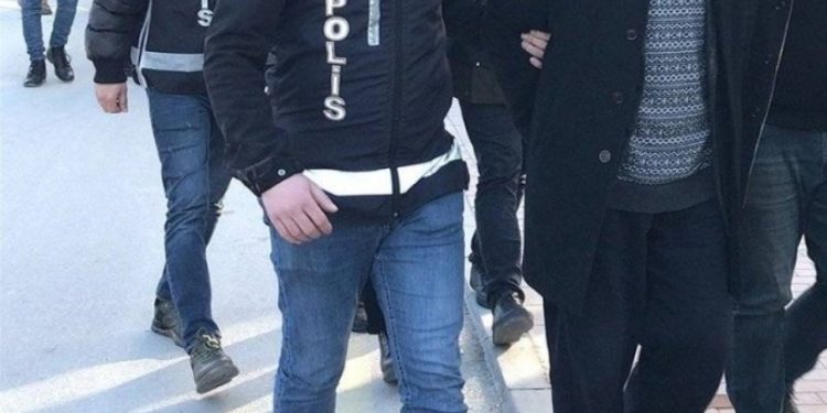 Adıyaman'da 7 kişinin öldüğü binanın müteahhidi Ersin Tekin tutuklandı