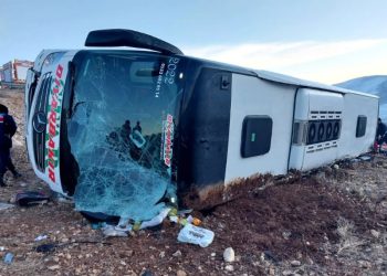 Afyonkarahisar’da yolcu otobüsü devrildi: 8 ölü, 35 yaralı
