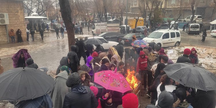 Ahbap, depremin 3. günü Kızılay’dan çadır alındığı iddiasını doğruladı