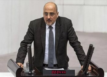 Ahmet Şık'tan Bahçeli'ye yanıt: Gizledikleri günahların üzerini örtme çabasında