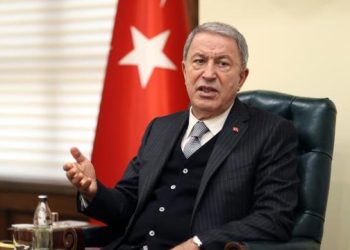 Akar: Deprem dolayısıyla erken terhis yok