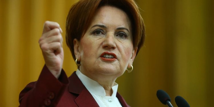 Akşener'den Erdoğan'a Sinan Ateş çıkışı: Ya kanını yerde bırakacaksın ya da hesabını soracaksın