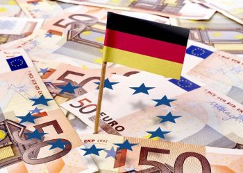 Almanya'da bütçe üst üste üçüncü kez açık verdi