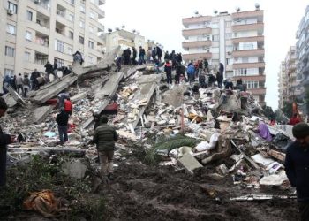 Almanya'da depremzedeler için vize kolaylığı talebi