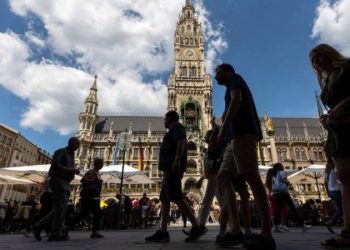 Almanya'da AB ile uyumlu tüketici fiyatları endeksi, beklentilere paralel bir şekilde ocakta yıllık bazda yüzde 9,2 yükseldi.