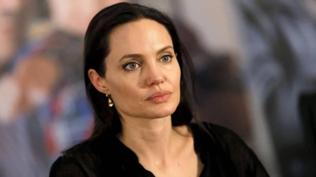 Angelina Jolie'den deprem için yardım çağrısı