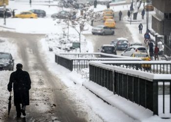 Ankara'da kar, tipi ve soğuk hava etkili oluyor