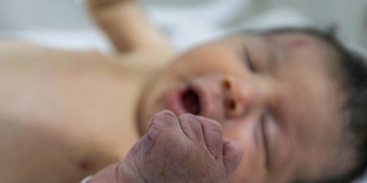 Annesi enkaz altında doğum yapmıştı; bütün ailesini depremde kaybeden bebeğin kimsesi kalmadı