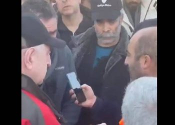 Arama-kurtarma görevlisi Ümit Özdağ'a isyan etti: Biz depreme odaklandık, yok Hristiyan, yok Suriyeli bu lafları duymaktan bıktık