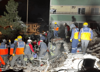 Arama kurtarma için gelen madenciler, kaldıkları okulda öğrencilere not bıraktı: Kaldığımız okulu temiz bırakmaya çalıştık, derslerinize iyi çalışın