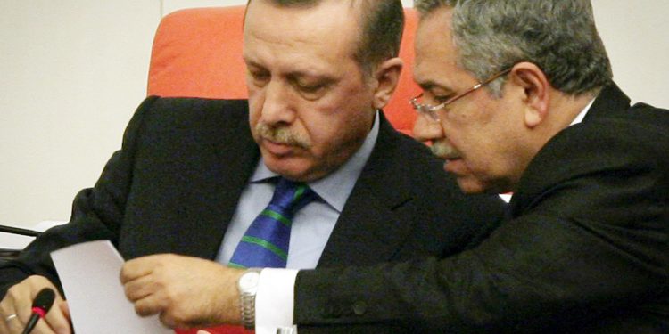 Arınç’tan Erdoğan’a ‘can simidi’: Seçimler ivedilikle ertelenmeli
