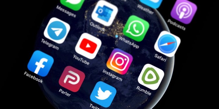 Türkiye’de Medya ve Sosyal Medya Engellemesi Gündemde