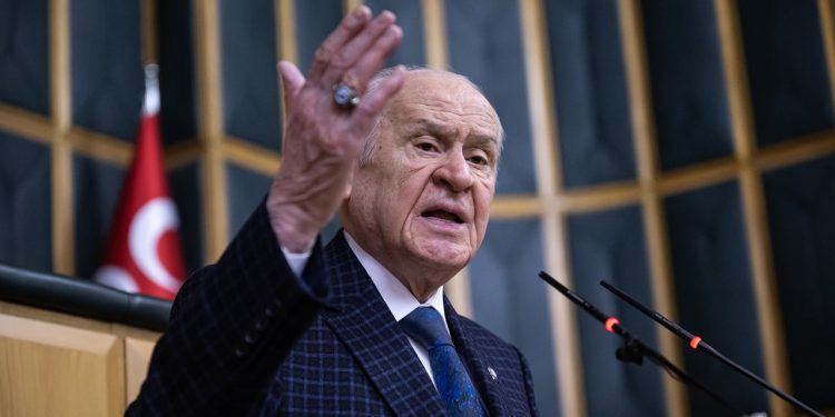 Bahçeli: Depremi fırsat bilen sosyal medya farelerine göz yummayacağız