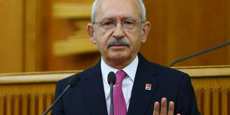 Bahçeli konuşurken Kılıçdaroğlu'ndan yanıt geldi: Şov yapmayı bırakın, yardımları ulaştırın