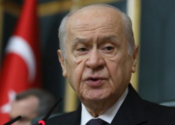 Bahçeli rutinini bozmadı, grup konuşmasını yaptı: Altından kalkamayacağız hiçbir enkaz yoktur