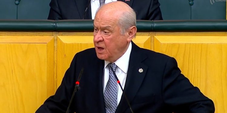 Bahçeli’den Ahbap Derneği’ne ‘sahtekarlık’; ‘devlet nerede’ diyen depremzedelere de ‘kanı bozuk’ suçlaması