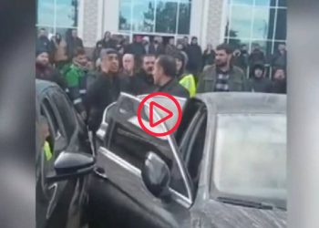 Bakan ve valiye depremzedelerden tepki