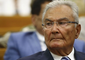 Bakanlar ve siyasetçilerden Baykal için taziye mesajları