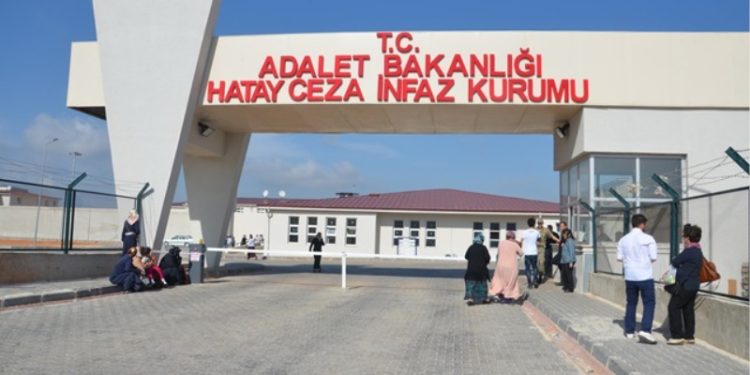 Bakanlığa çağrı: Deprem sonrası cezaevi isyanlarında kaç kişi hayatını kaybetti, açıklayın!