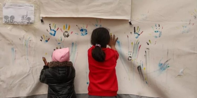 Bakanlık: 106 depremzede çocuğun kimliği tespit edilemedi