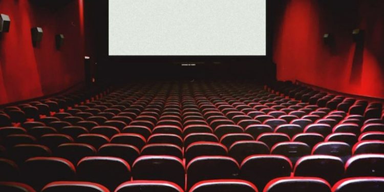 Bakanlıktan 105 sinema salonuna destek