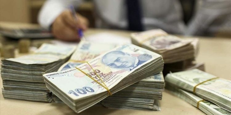 Bankalara 600 milyon lira döviz cezası