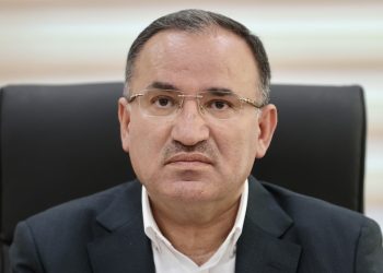 Bekir Bozdağ: Hırsızlık ve yağma suçlarında gözaltı süresi 4 güne çıkarıldı
