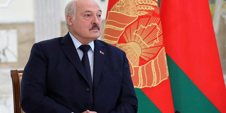 Belarus, "sadece saldırıya uğrarlarsa" Ukrayna'ya karşı savaşa gireceklerini bildirdi