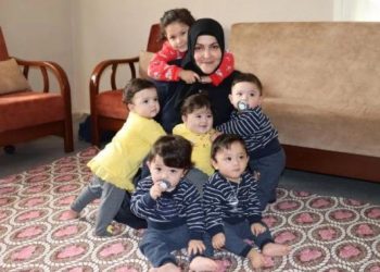 Beşizleri deprem ayırdı: Sadece bir bebek hayatta kaldı
