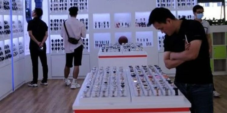 Binlerce mağazası vardı: Elektronik devi iflas etti!