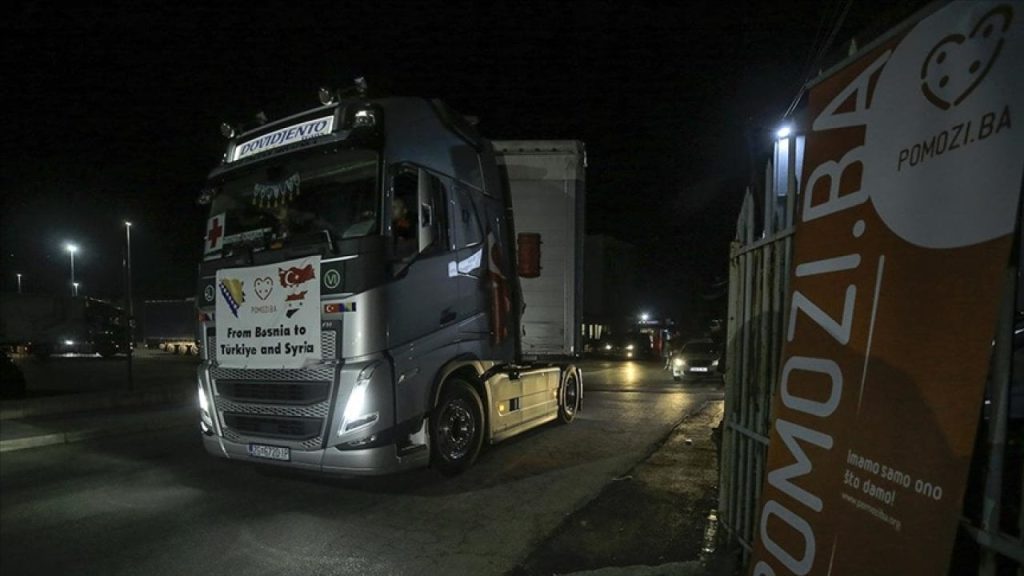 Bosna Hersek, Türkiye ve Suriye'deki deprem bölgelerine 54 yardım tırı gönderildi