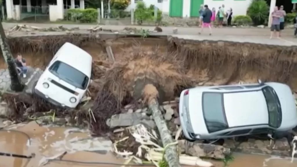 Brezilya'da şiddetli sel ve toprak kaymaları: En az 36 ölü