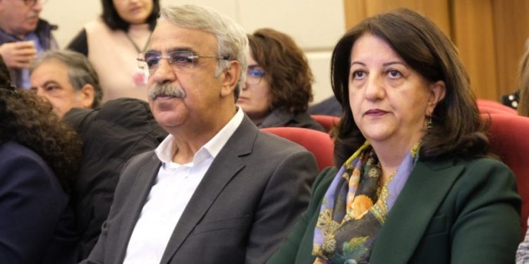 Buldan ve Sancar'dan Twitter kısıtlamasına tepki:  Zulümdür