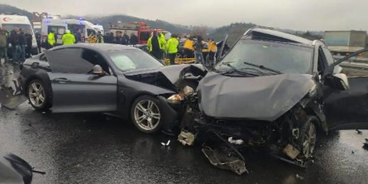 Bursa’da zincirleme kaza: 4 ölü, 7 yaralı