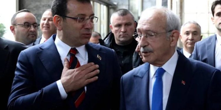 CHP Genel Başkanı Kemal Kılıçdaroğlu başkanlığında pazartesi günü seçim toplantısı yapıldı. İstanbul Büyükşehir Belediye (İBB) Başkanı Ekrem İmamoğlu'nun da katıldığı toplantıda, seçim stratejisi masaya yatırıldı.