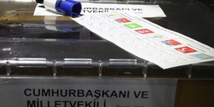 CHP'den göç eden depremzedeler için 'yurt dışı seçmen modeli' önerisi